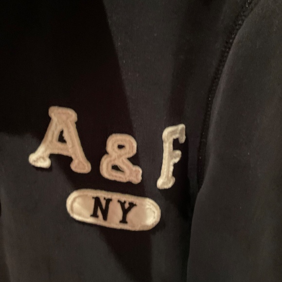 Navy Blue Abercrombie &Fitch 3/4 zip men’s sweatshirt Medium - Picture 3 of 4